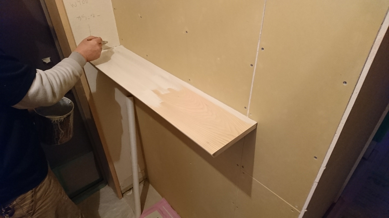 玄関カウンター写真①